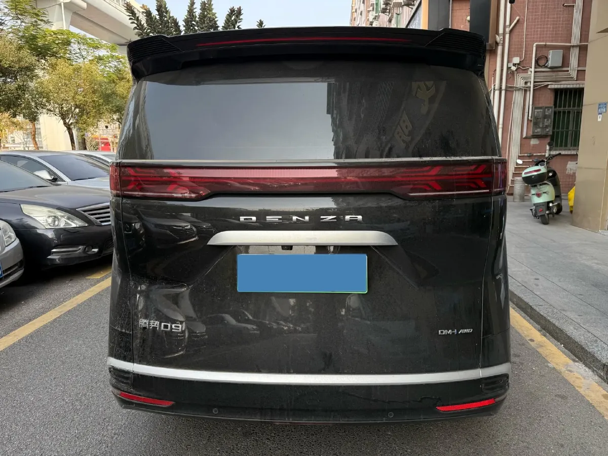 2024 Denza D9 1.5T 139HP L4 E-CVT PHEV 40KWH,autocango,china used car exporter,china ev exporter,chinese used car exporter,chinese used ev exporter