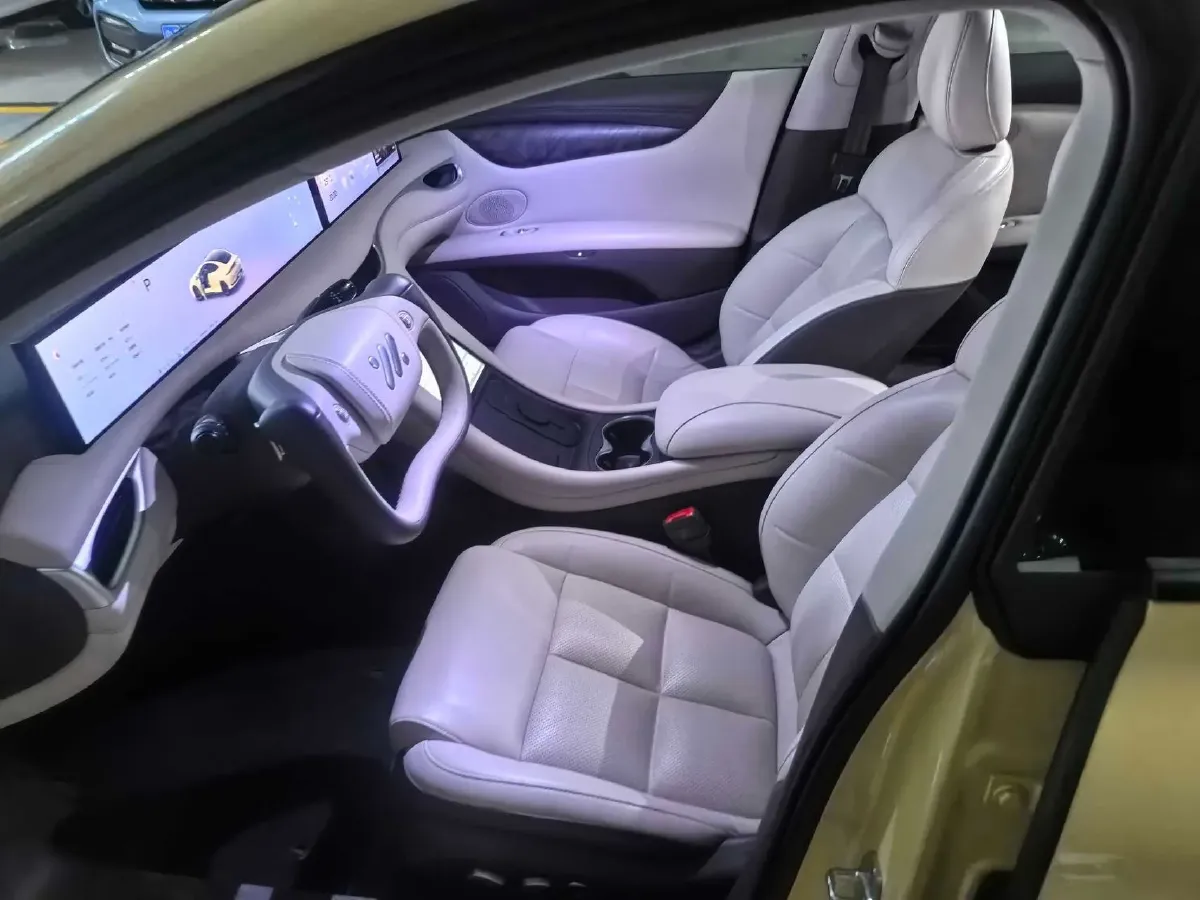 2024 IM L6 BEV 100KWH,autocango,china used car exporter,china ev exporter,chinese used car exporter,chinese used ev exporter
