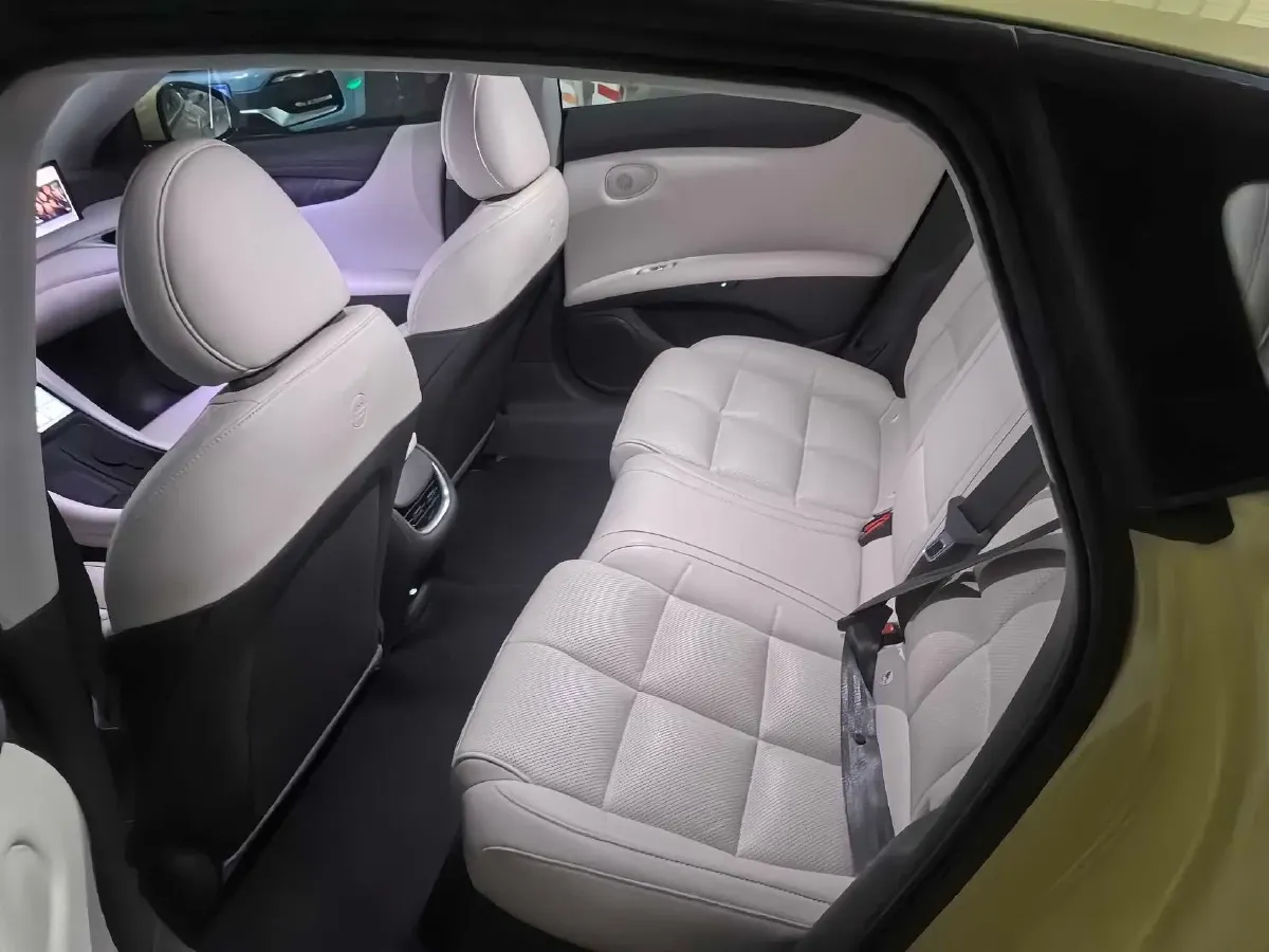 2024 IM L6 BEV 100KWH,autocango,china used car exporter,china ev exporter,chinese used car exporter,chinese used ev exporter