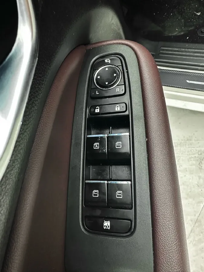 2021 GAC Trumpchi M6 1.5T 169HP L4 7DCT,autocango,china used car exporter,china ev exporter,chinese used car exporter,chinese used ev exporter