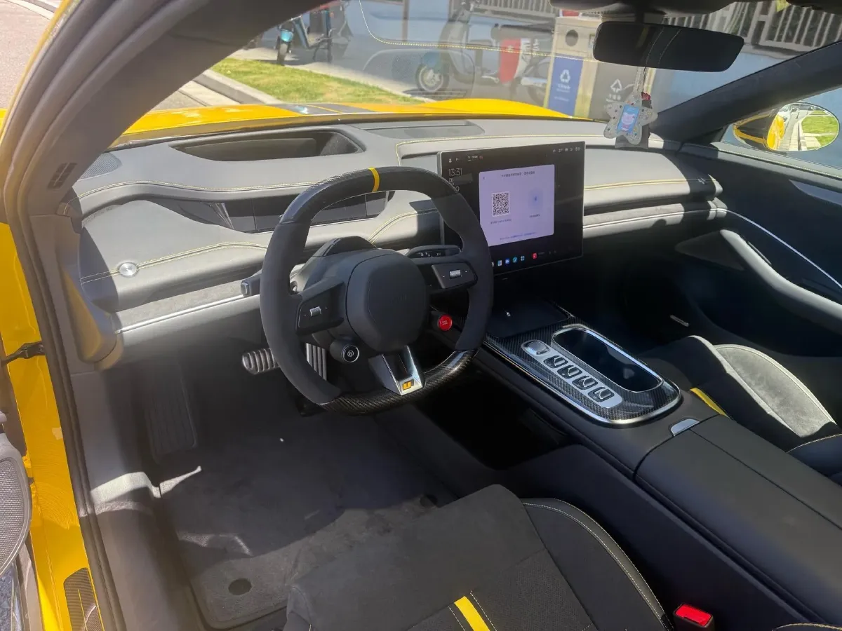 2025 MI SU7 Ultra BEV 93.7KWH,autocango,china used car exporter,china ev exporter,chinese used car exporter,chinese used ev exporter