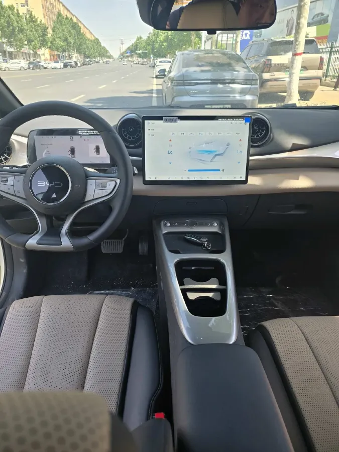 2025 BYD Dolphin BEV 45.12KWH,autocango,china used car exporter,china ev exporter,chinese used car exporter,chinese used ev exporter