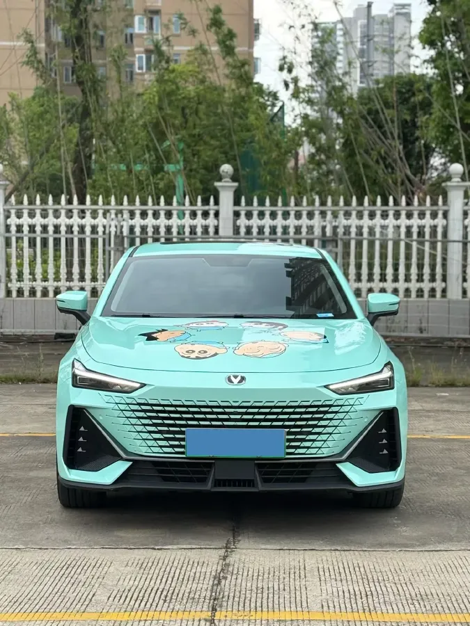 2023 ChangAn UNI-V iDD 1.5T 170HP L4 6TCT PHEV 18.4KWH,autocango,china used car exporter,china ev exporter,chinese used car exporter,chinese used ev exporter