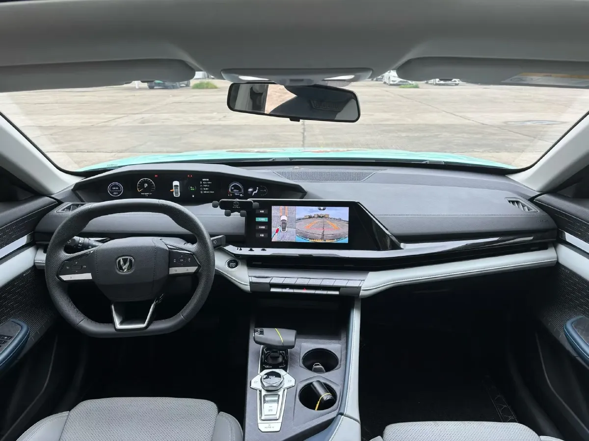 2023 ChangAn UNI-V iDD 1.5T 170HP L4 6TCT PHEV 18.4KWH,autocango,china used car exporter,china ev exporter,chinese used car exporter,chinese used ev exporter