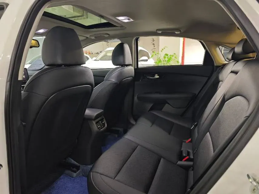 2020 Kia K3 1.5L 115HP L4 CVT,autocango,china used car exporter,china ev exporter,chinese used car exporter,chinese used ev exporter