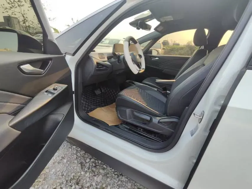 2025 MAXUS XinTu V80 2.0T 147HP L4 6AMT,autocango,china used car exporter,china ev exporter,chinese used car exporter,chinese used ev exporter