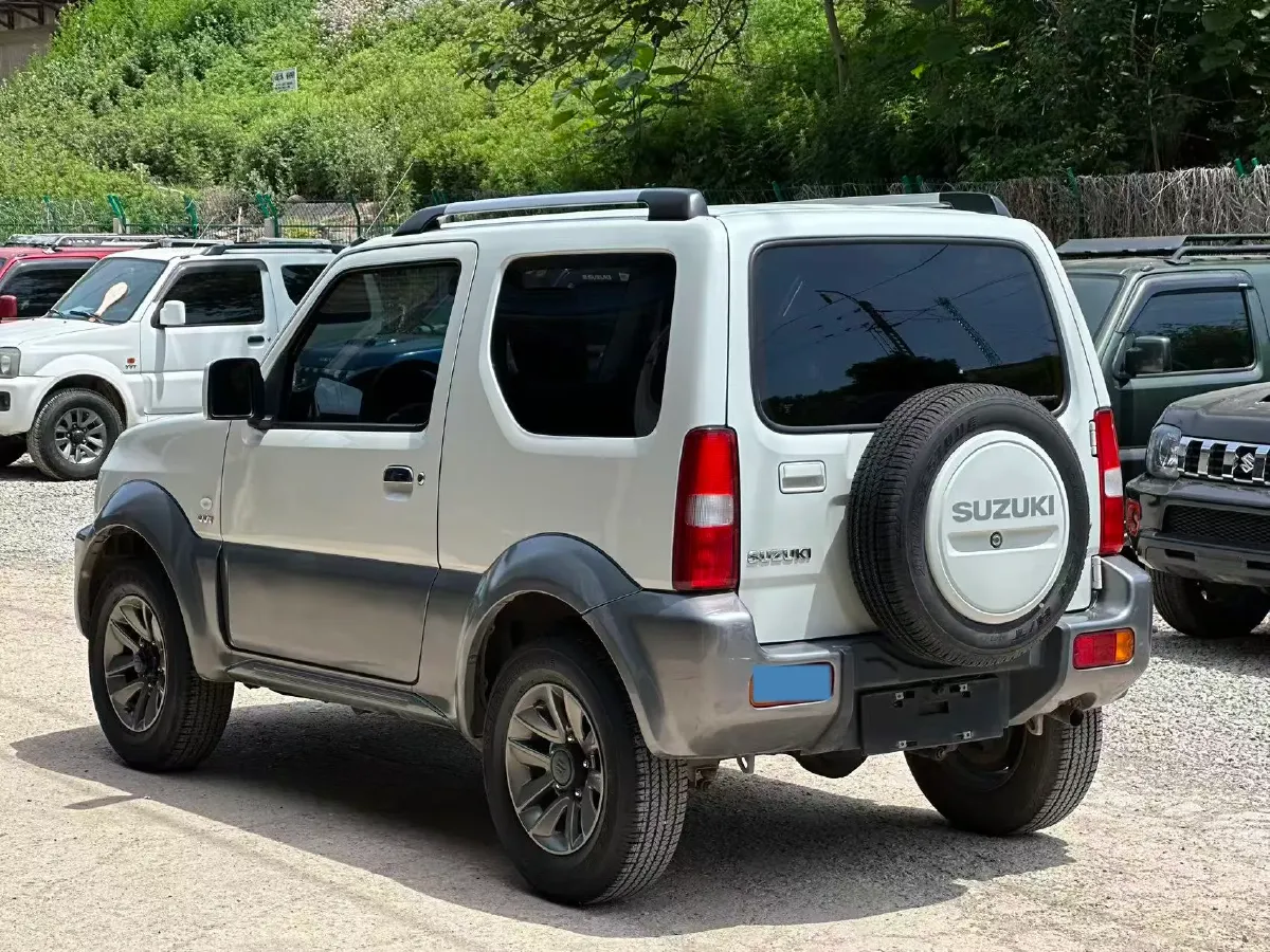 2015 Suzuki Jimny 1.3L 85HP L4 4AT,autocango,china used car exporter,china ev exporter,chinese used car exporter,chinese used ev exporter