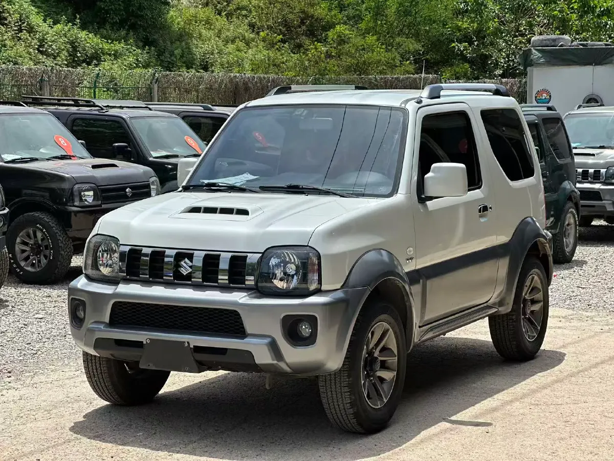 2015 Suzuki Jimny 1.3L 85HP L4 4AT,autocango,china used car exporter,china ev exporter,chinese used car exporter,chinese used ev exporter