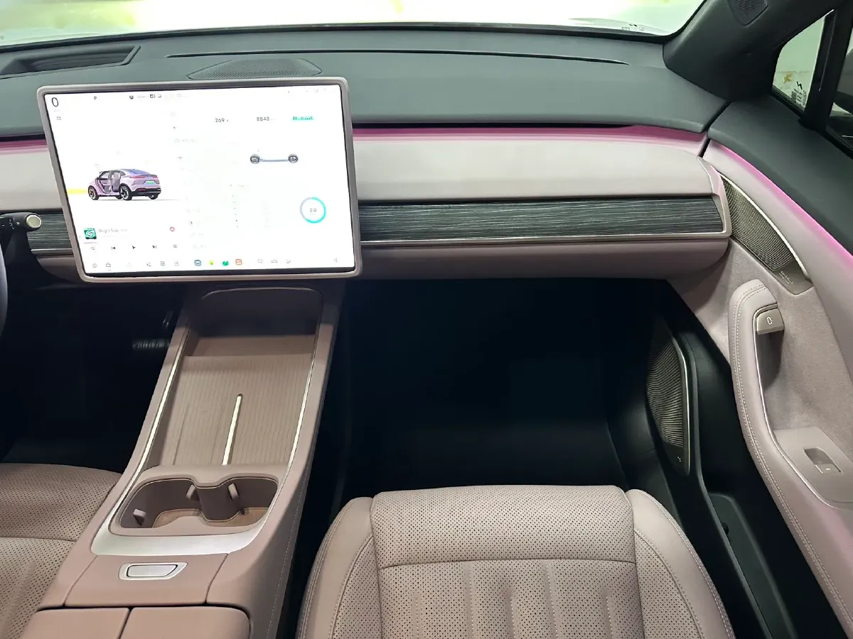 2024 ONVO L60 BEV 60KWH,autocango,china used car exporter,china ev exporter,chinese used car exporter,chinese used ev exporter