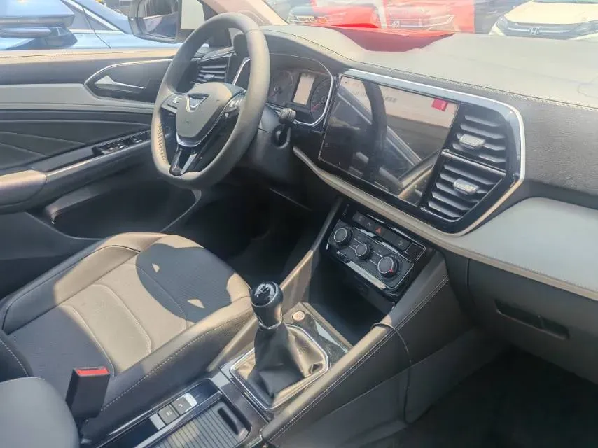 2022 Jetta VS5 1.4T 150HP L4 5MT,autocango,china used car exporter,china ev exporter,chinese used car exporter,chinese used ev exporter