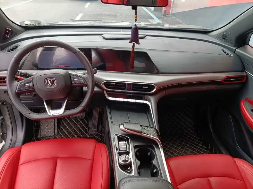 2020 ChangAn UNI-T 1.5T 180HP L4 7DCT,autocango,china used car exporter,china ev exporter,chinese used car exporter,chinese used ev exporter