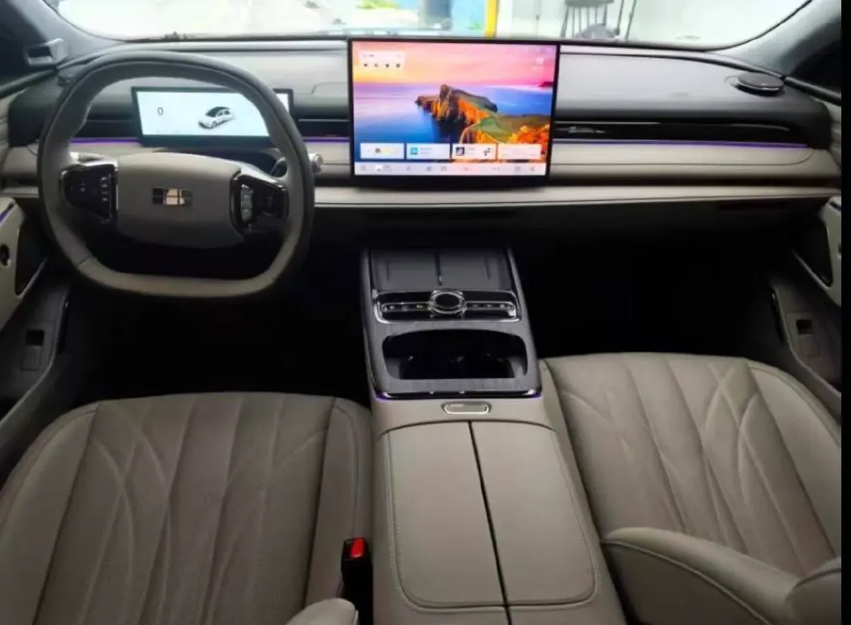 2025 Geely Galaxy Starshine 8 1.5L 112HP L4 1DHT PHEV,autocango,china used car exporter,china ev exporter,chinese used car exporter,chinese used ev exporter