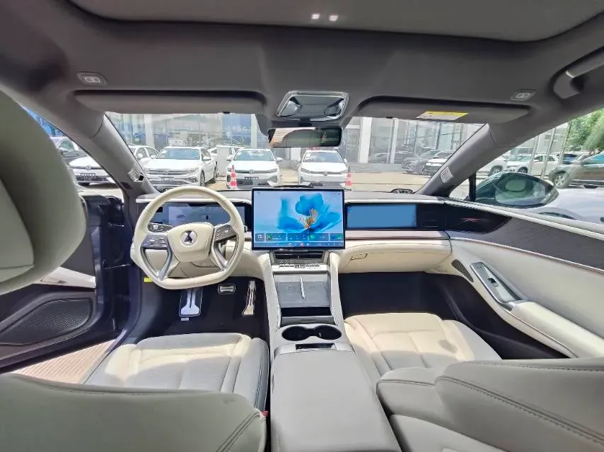 2024 Denza DenzaZ9 2.0T 207HP L4 E-CVT PHEV 38.5KWH,autocango,china used car exporter,china ev exporter,chinese used car exporter,chinese used ev exporter