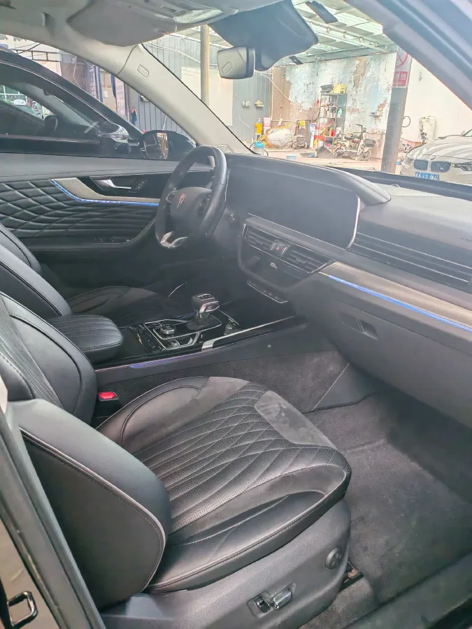 2022 HongQi HS5 2.0T 224HP L4 6AT,autocango,china used car exporter,china ev exporter,chinese used car exporter,chinese used ev exporter
