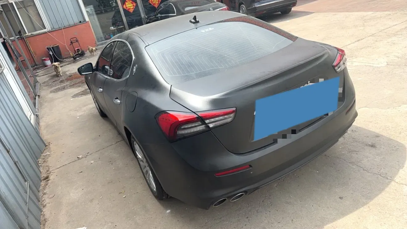 2021 Maserati Ghibli 2.0T 330HP L4 8AT,autocango,china used car exporter,china ev exporter,chinese used car exporter,chinese used ev exporter