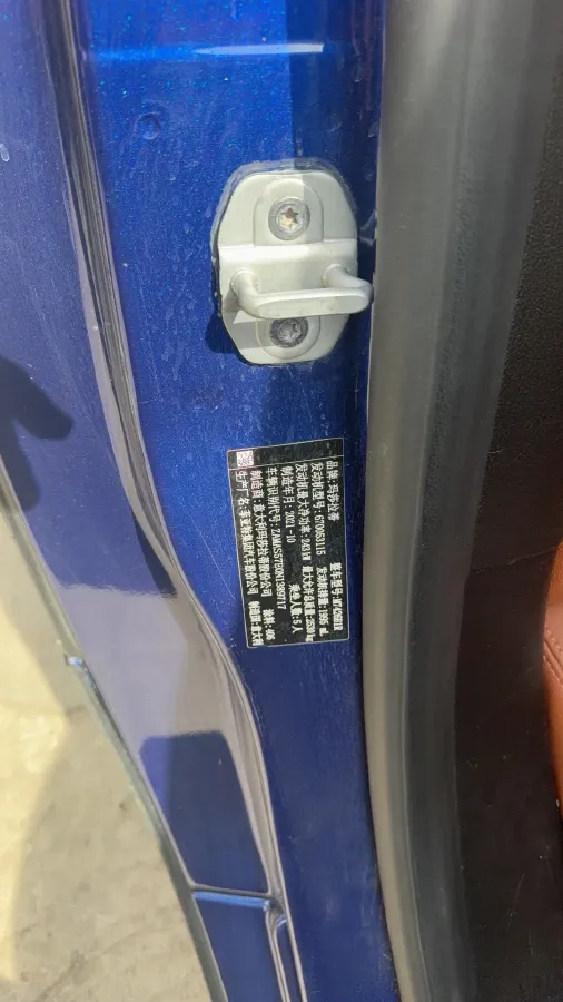 2021 Maserati Ghibli 2.0T 330HP L4 8AT,autocango,china used car exporter,china ev exporter,chinese used car exporter,chinese used ev exporter