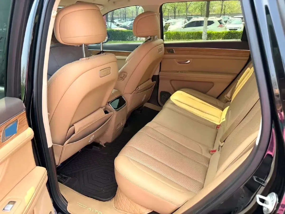 2023 HIMA AITO M5 1.5T 152HP L4 REEV 40KWH,autocango,china used car exporter,china ev exporter,chinese used car exporter,chinese used ev exporter