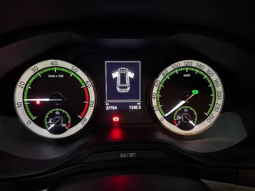2018 Skoda Octavia 1.4T 150HP L4 7DCT,autocango,china used car exporter,china ev exporter,chinese used car exporter,chinese used ev exporter