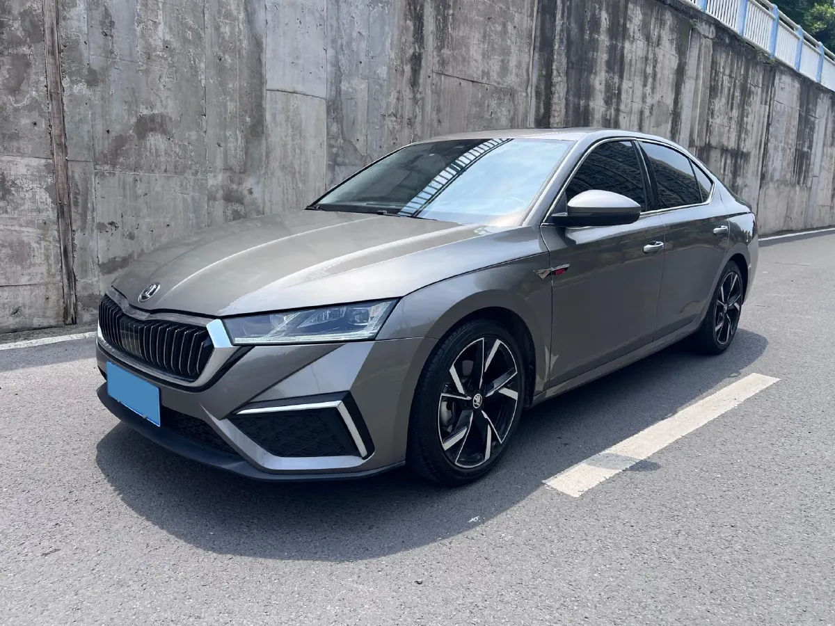 2022 Skoda Octavia 1.4T 150HP L4 7DCT,autocango,china used car exporter,china ev exporter,chinese used car exporter,chinese used ev exporter