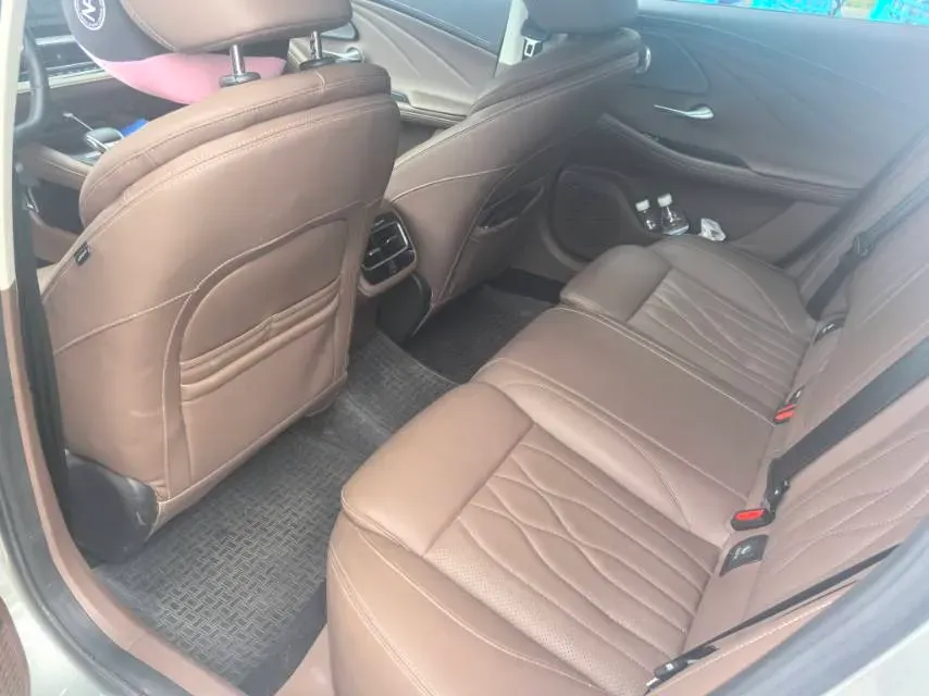 2023 Chery Arrizo 8 2.0T 254HP L4 7DCT,autocango,china used car exporter,china ev exporter,chinese used car exporter,chinese used ev exporter