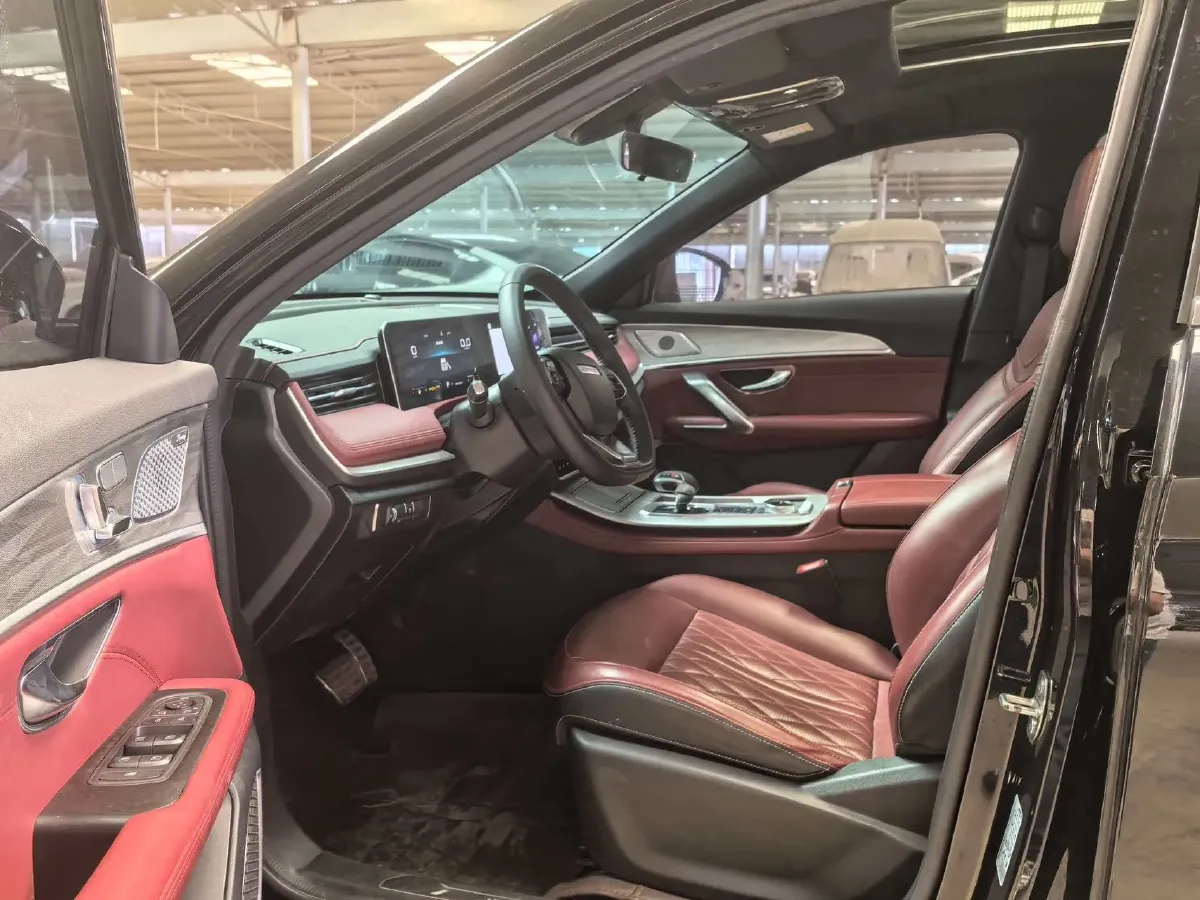 2023 ChangAn Oshan X7 Plus 1.5T 188HP L4 7DCT,autocango,china used car exporter,china ev exporter,chinese used car exporter,chinese used ev exporter