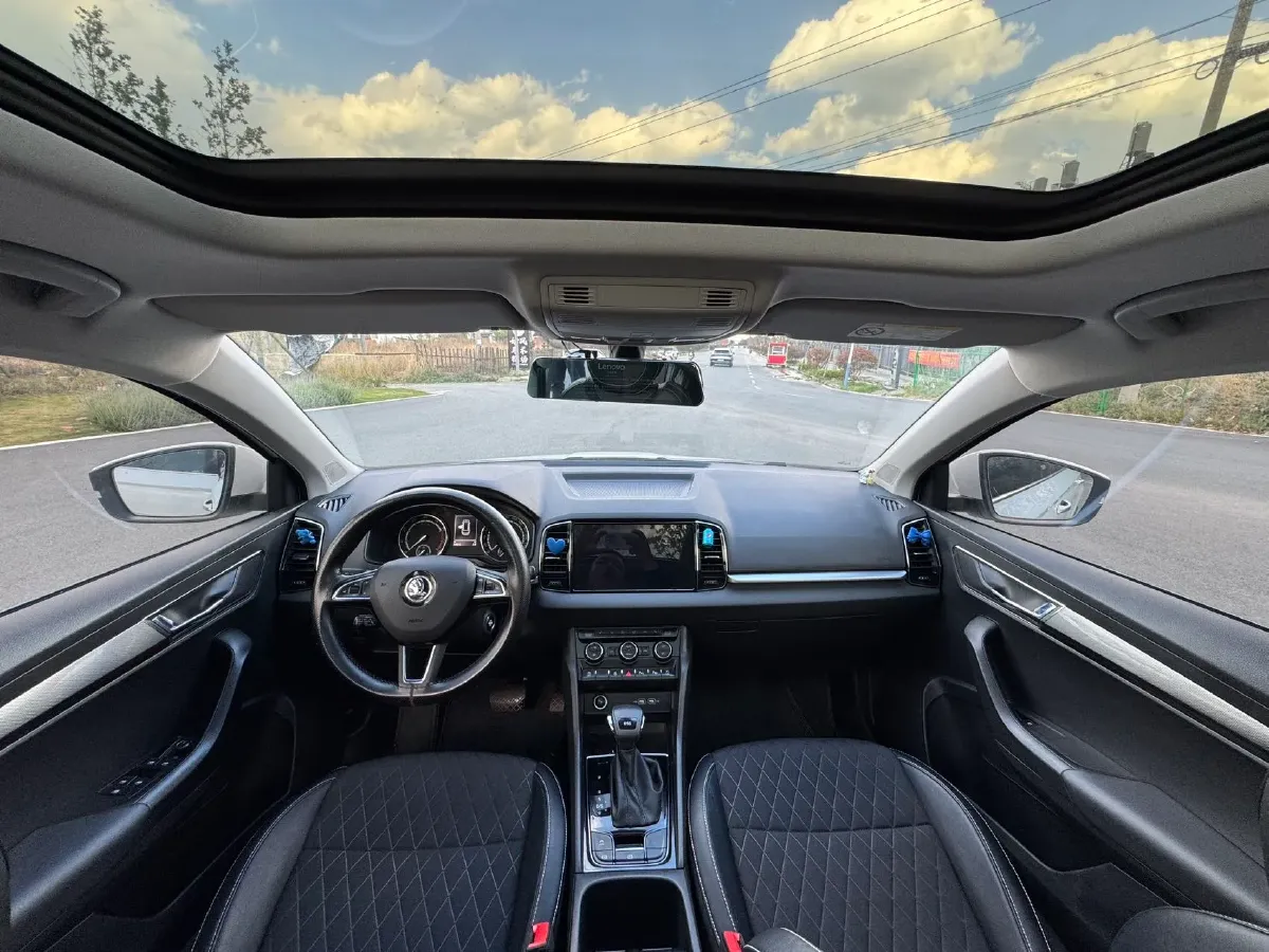 2019 Skoda Octavia 1.4T 150HP L4 7DCT,autocango,china used car exporter,china ev exporter,chinese used car exporter,chinese used ev exporter