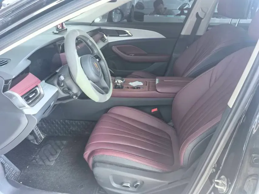 2025 HongQi H5 1.5T 169HP L4 1DHT Hybrid,autocango,china used car exporter,china ev exporter,chinese used car exporter,chinese used ev exporter