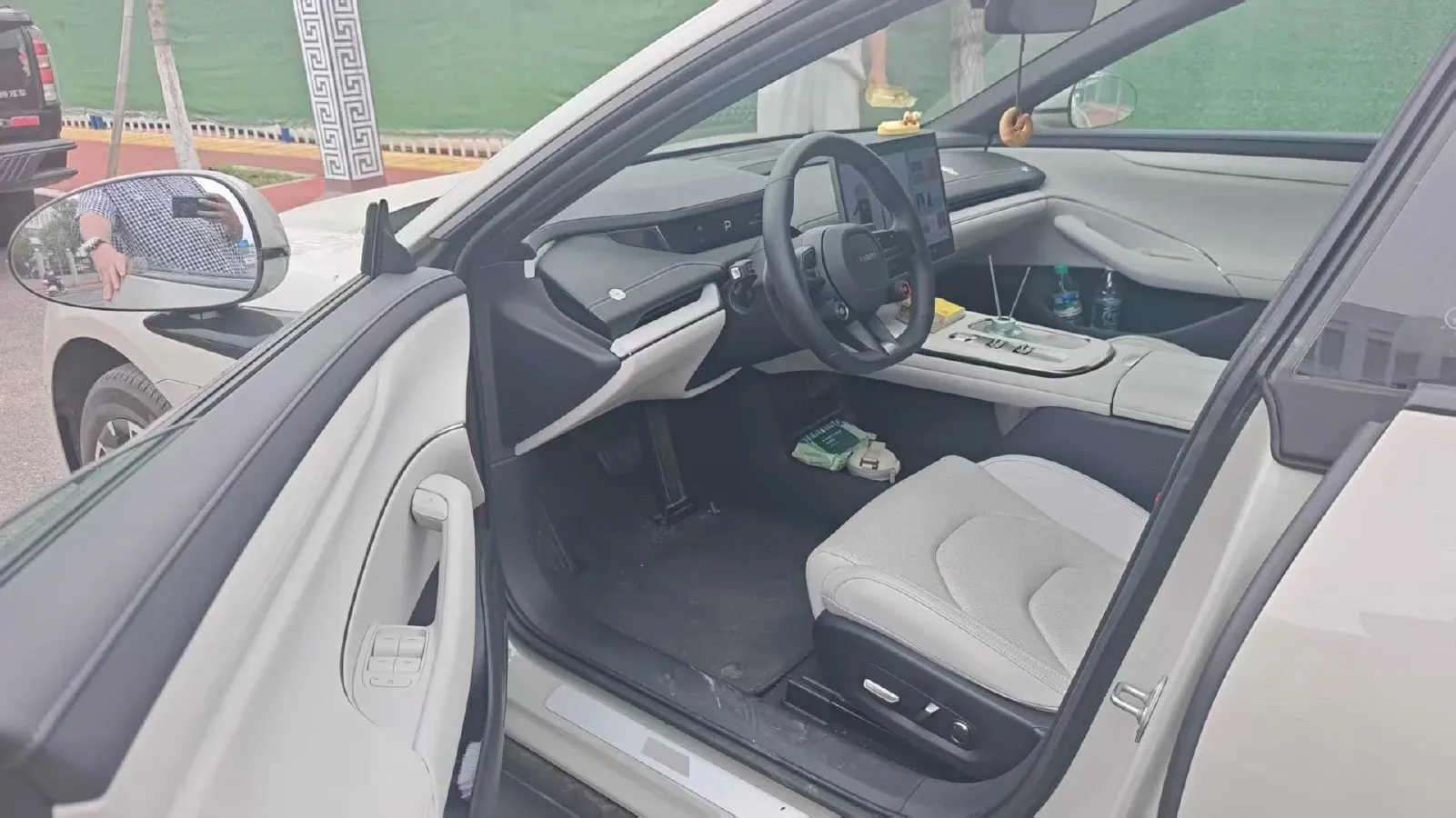 2024 MI SU7 BEV 73.6KWH,autocango,china used car exporter,china ev exporter,chinese used car exporter,chinese used ev exporter