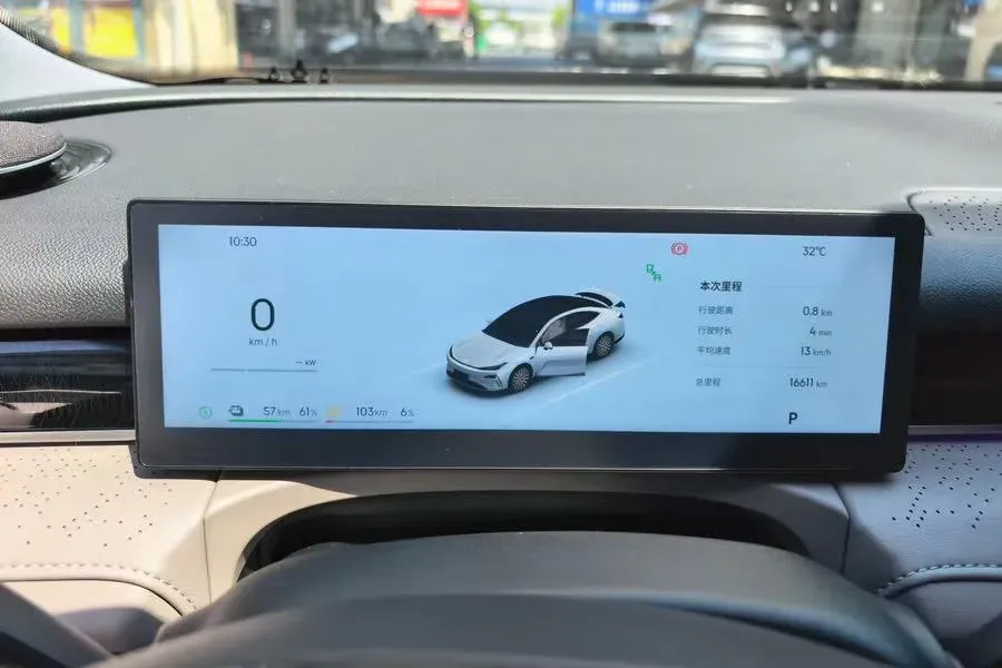 2025 Geely Galaxy Starshine 8 1.5L 112HP L4 1DHT PHEV,autocango,china used car exporter,china ev exporter,chinese used car exporter,chinese used ev exporter
