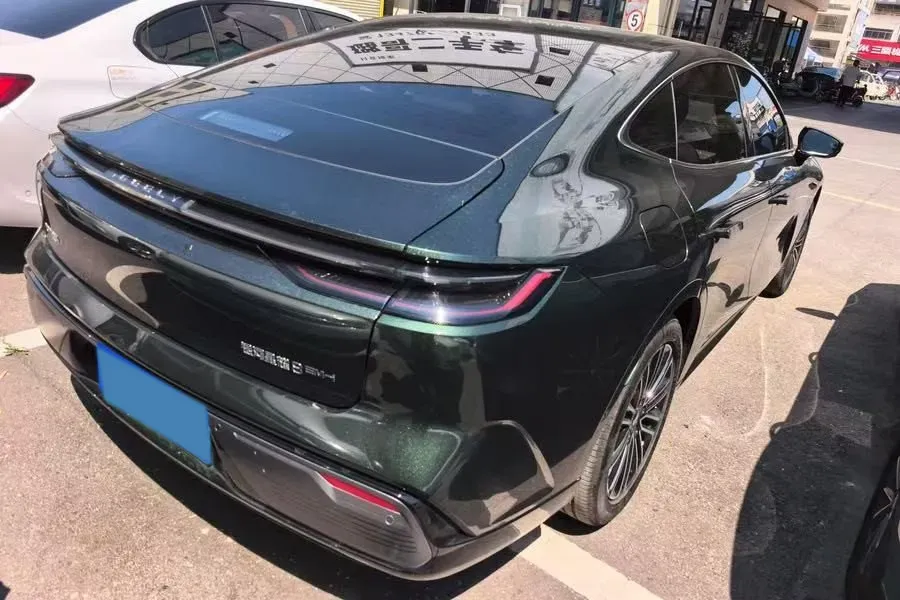 2025 Geely Galaxy Starshine 8 1.5L 112HP L4 1DHT PHEV,autocango,china used car exporter,china ev exporter,chinese used car exporter,chinese used ev exporter