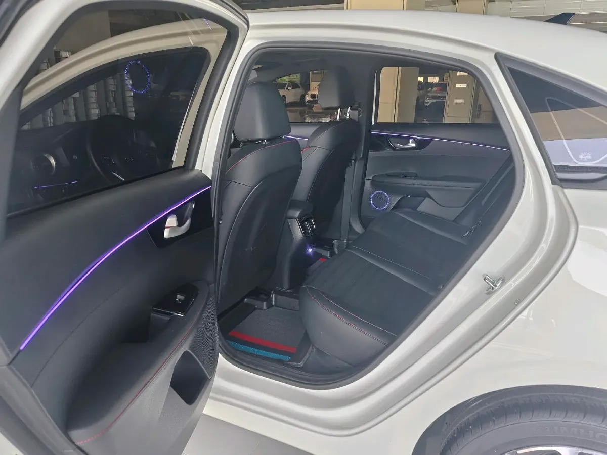 2021 Kia K3 1.4T 130HP L4 7DCT,autocango,china used car exporter,china ev exporter,chinese used car exporter,chinese used ev exporter