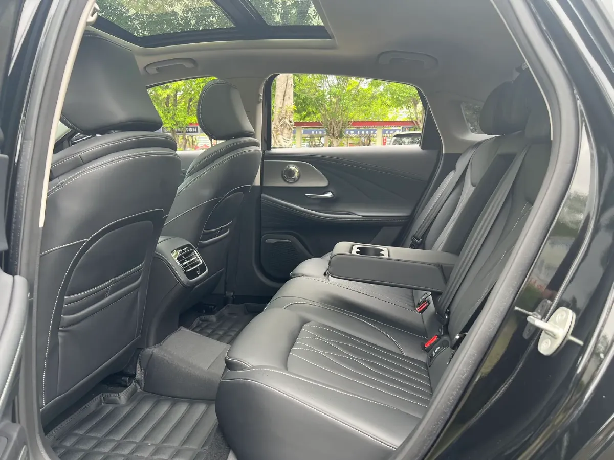 2024 Chery Arrizo 8 1.6T 197HP L4 7DCT,autocango,china used car exporter,china ev exporter,chinese used car exporter,chinese used ev exporter