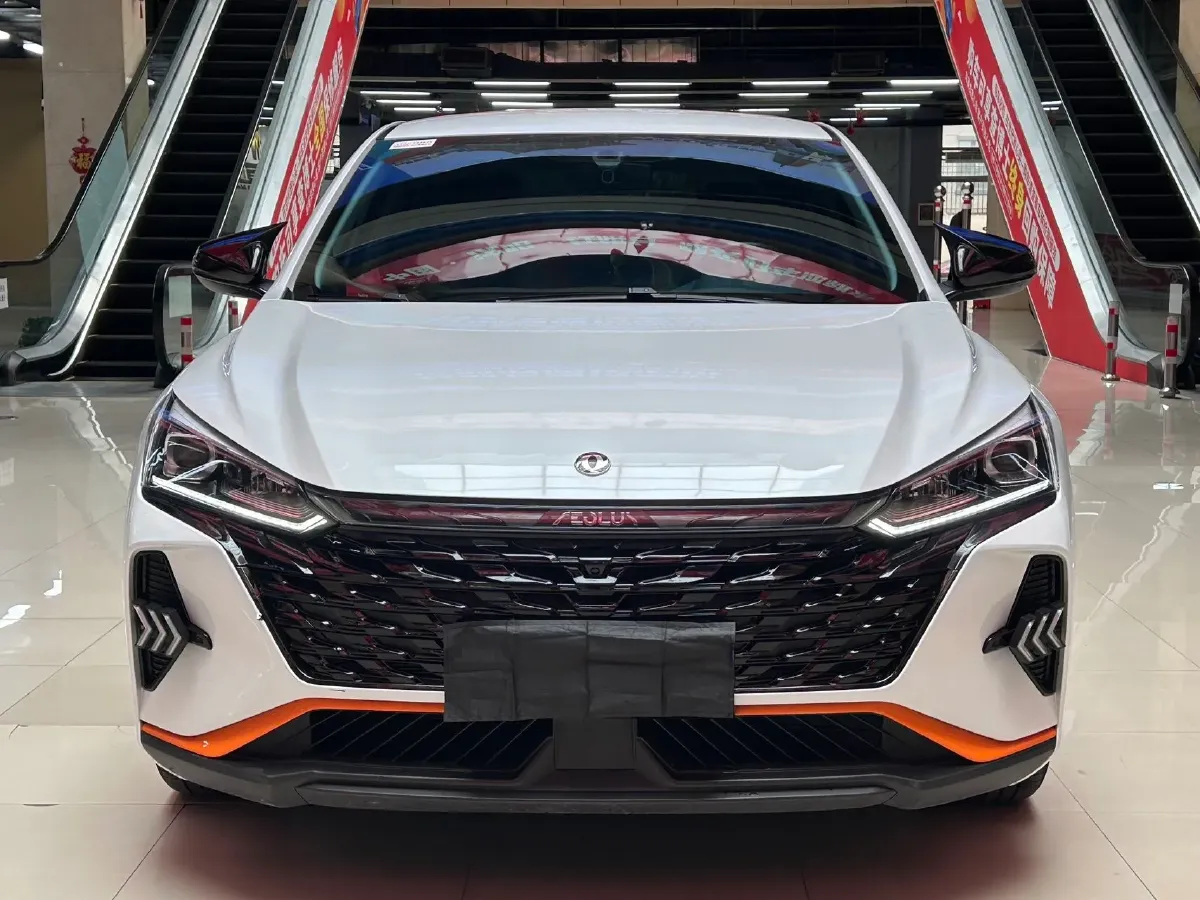 2023 DongFeng Aeolus YiXuan 1.5L 125HP L4 6DCT,autocango,china used car exporter,china ev exporter,chinese used car exporter,chinese used ev exporter