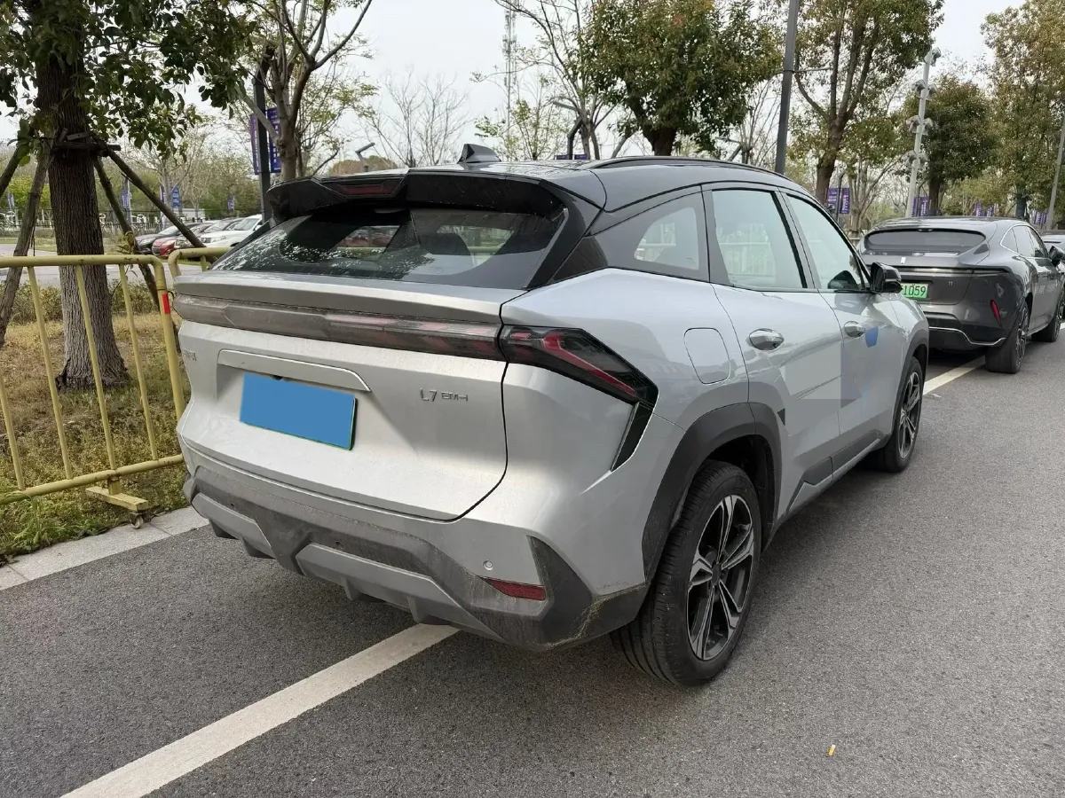 2025 Geely Galaxy L7 1.5L 112HP L4 1DHT PHEV 18.4KWH,autocango,china used car exporter,china ev exporter,chinese used car exporter,chinese used ev exporter