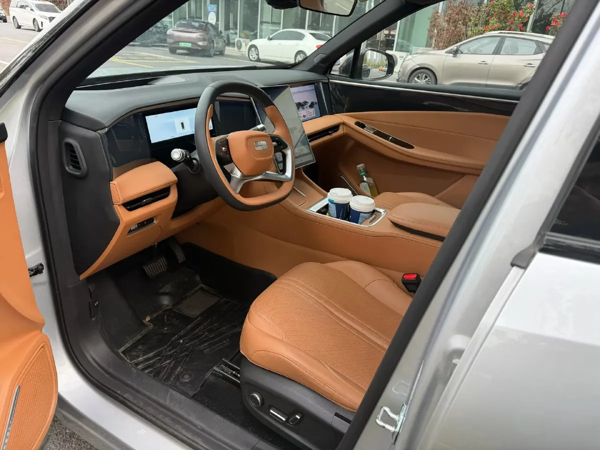 2025 Geely Galaxy L7 1.5L 112HP L4 1DHT PHEV 18.4KWH,autocango,china used car exporter,china ev exporter,chinese used car exporter,chinese used ev exporter