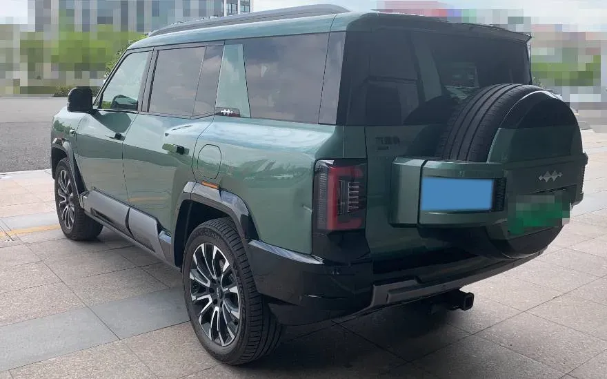 2025 FangChengBao Bao 8 2.0T 245HP L4 E-CVT PHEV,autocango,china used car exporter,china ev exporter,chinese used car exporter,chinese used ev exporter