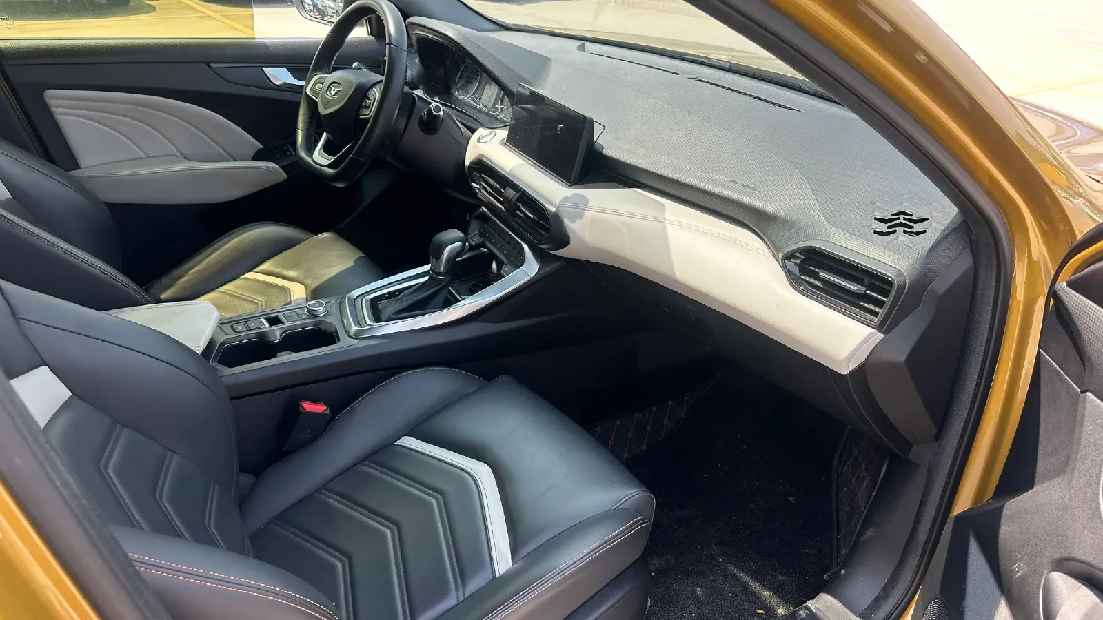 2021 KaiYi XuanDu 1.5T 156HP L4 CVT,autocango,china used car exporter,china ev exporter,chinese used car exporter,chinese used ev exporter