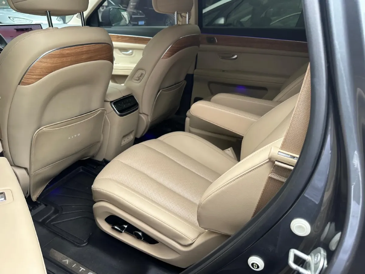 2022 Infiniti Q50L 2.0T 211HP L4 7AT,autocango,china used car exporter,china ev exporter,chinese used car exporter,chinese used ev exporter
