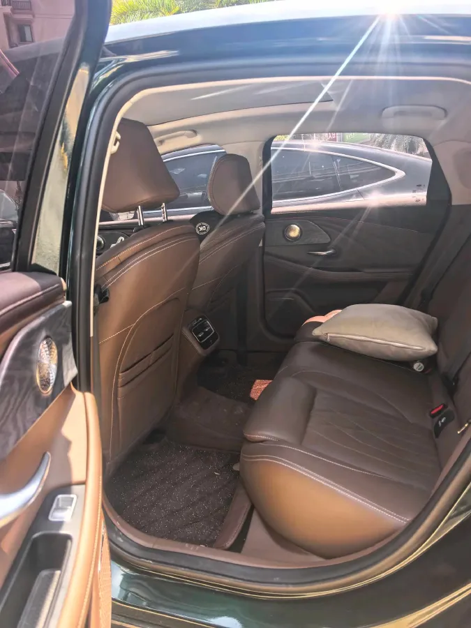2024 Chery Arrizo 8 2.0T 254HP L4 7DCT,autocango,china used car exporter,china ev exporter,chinese used car exporter,chinese used ev exporter