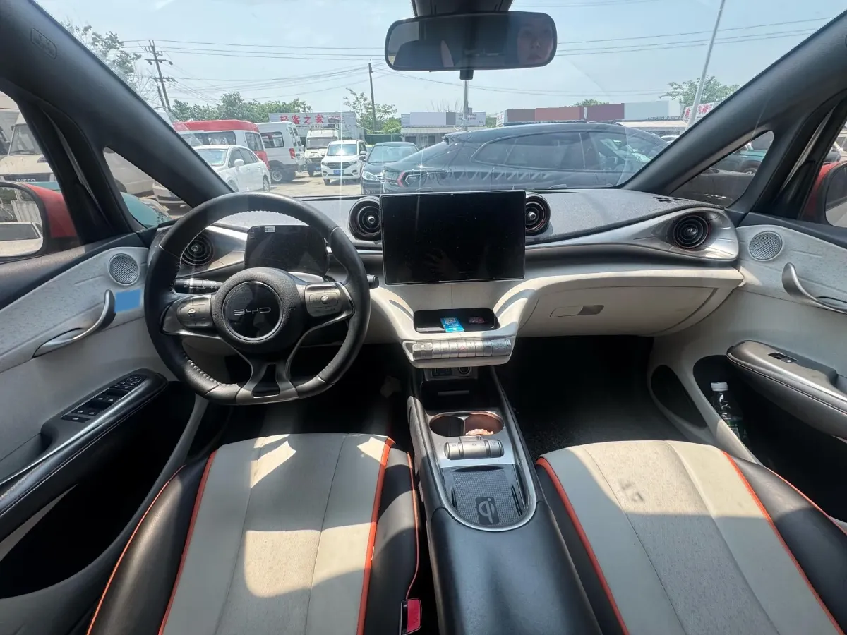 2021 Ford Escort 1.5L 122HP L3 6AT,autocango,china used car exporter,china ev exporter,chinese used car exporter,chinese used ev exporter