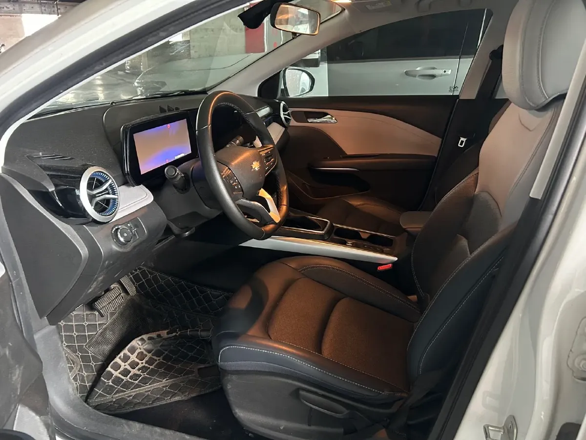 2024 Chevrolet Monza 1.5L 113HP L4 6DCT,autocango,china used car exporter,china ev exporter,chinese used car exporter,chinese used ev exporter
