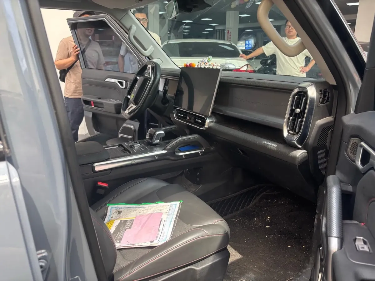 2023 Jetour Traveller 2.0T 254HP L4 8AT,autocango,china used car exporter,china ev exporter,chinese used car exporter,chinese used ev exporter