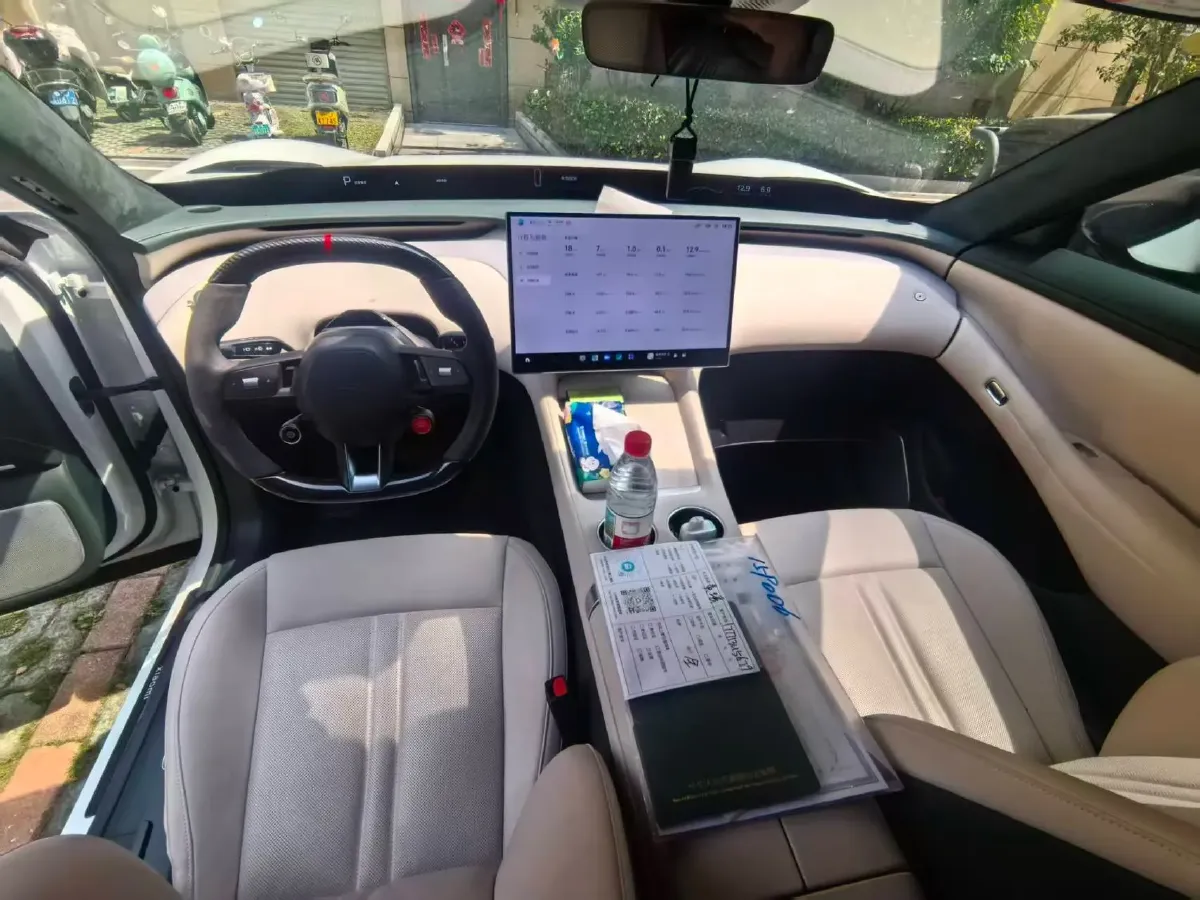 2025 MI YU7 BEV 101.7KWH,autocango,china used car exporter,china ev exporter,chinese used car exporter,chinese used ev exporter