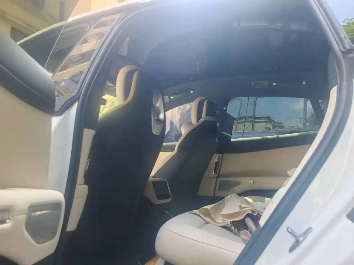 2025 MI YU7 BEV 101.7KWH,autocango,china used car exporter,china ev exporter,chinese used car exporter,chinese used ev exporter