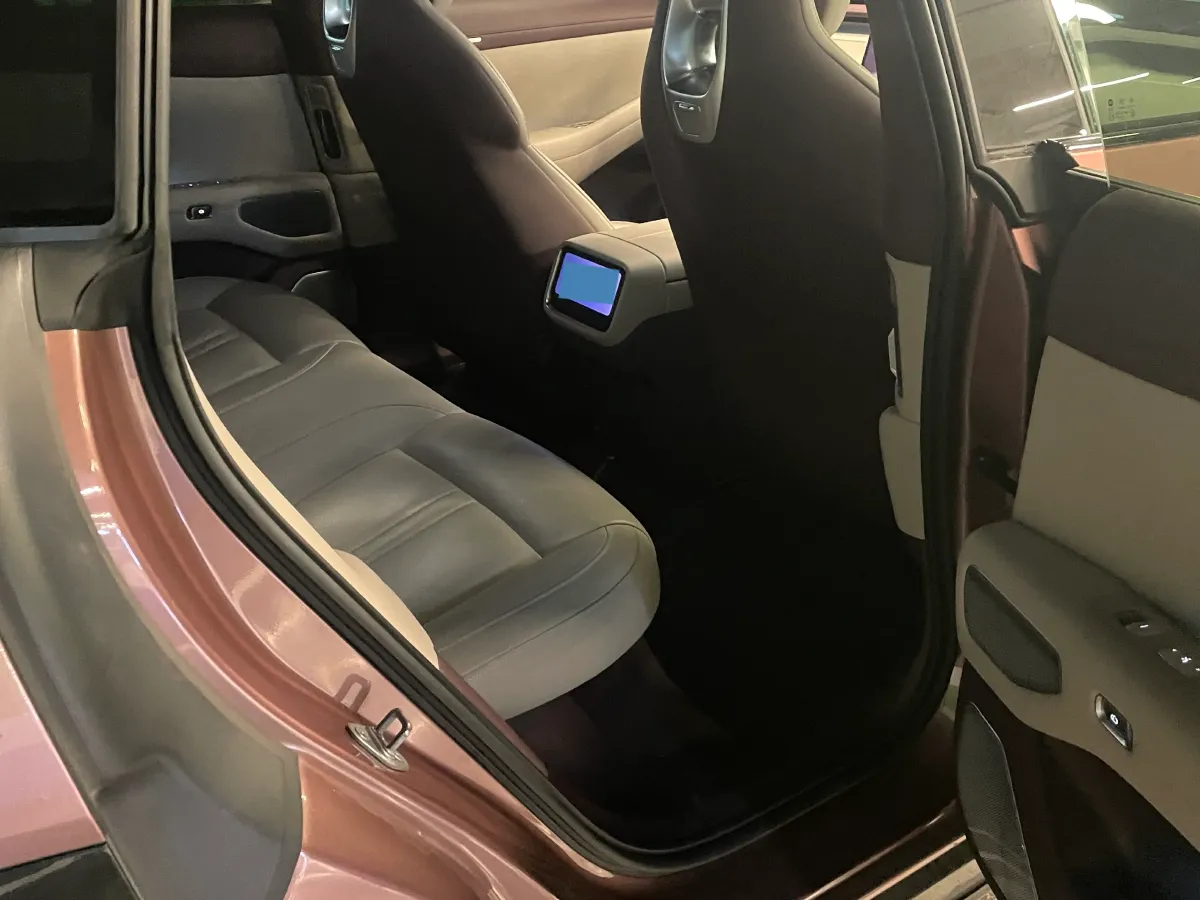 2025 MI YU7 BEV 101.7KWH,autocango,china used car exporter,china ev exporter,chinese used car exporter,chinese used ev exporter