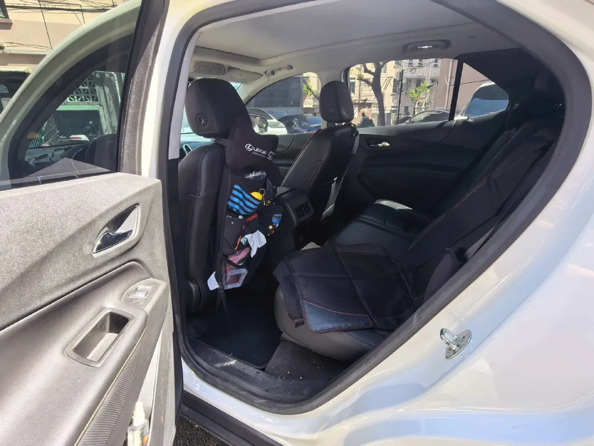 2019 Chevrolet Equinox 1.5T 180HP L4 6AT,autocango,china used car exporter,china ev exporter,chinese used car exporter,chinese used ev exporter