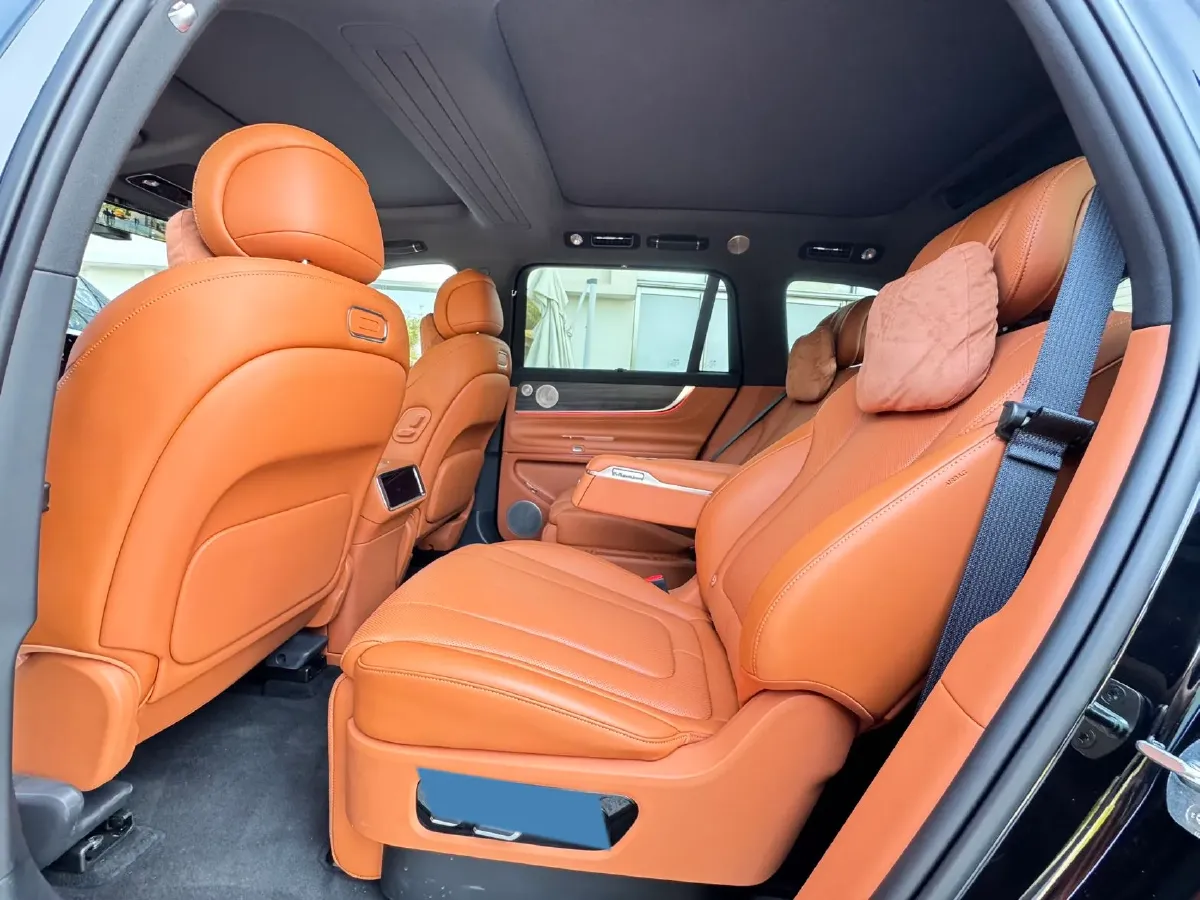 2025 AITO AITO M9 REEV 160HP REEV 52KWH,autocango,china used car exporter,china ev exporter,chinese used car exporter,chinese used ev exporter
