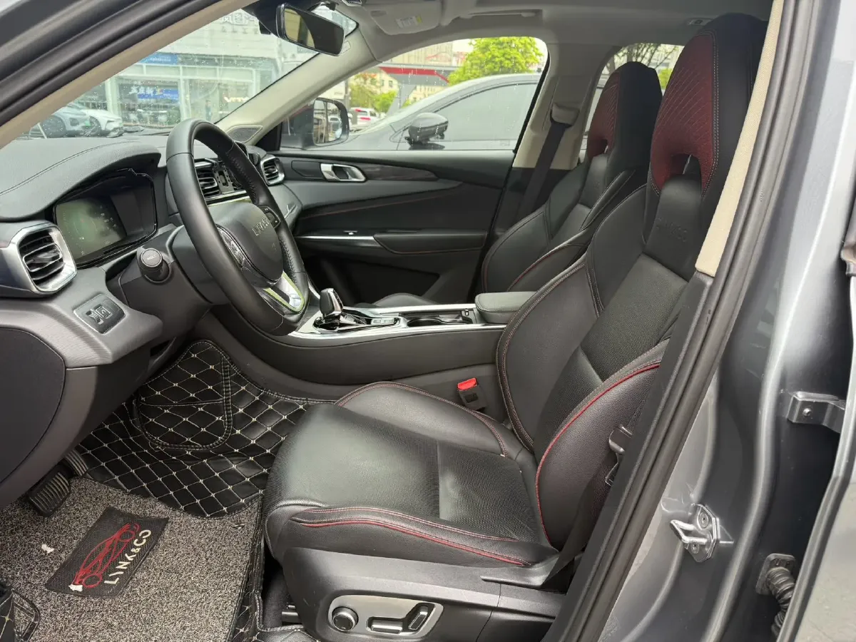 2019 Beijing BJ40 2.0T 218HP L4 6AT,autocango,china used car exporter,china ev exporter,chinese used car exporter,chinese used ev exporter