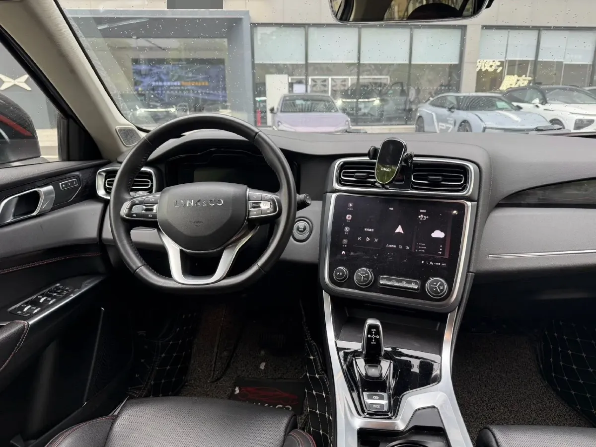 2019 Beijing BJ40 2.0T 218HP L4 6AT,autocango,china used car exporter,china ev exporter,chinese used car exporter,chinese used ev exporter