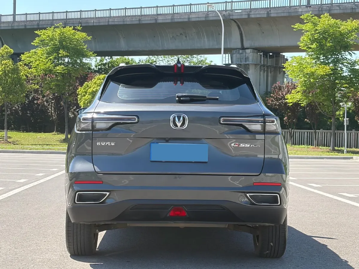 2022 ChangAn Oshan X7 Plus 1.5T 188HP L4 7DCT,autocango,china used car exporter,china ev exporter,chinese used car exporter,chinese used ev exporter